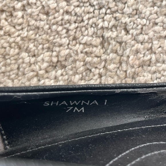 Tahari Shawna heels - Picture 5 of 5